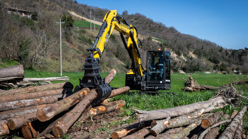 KOMPAKTNÍ, ALE VÝKONNÉ